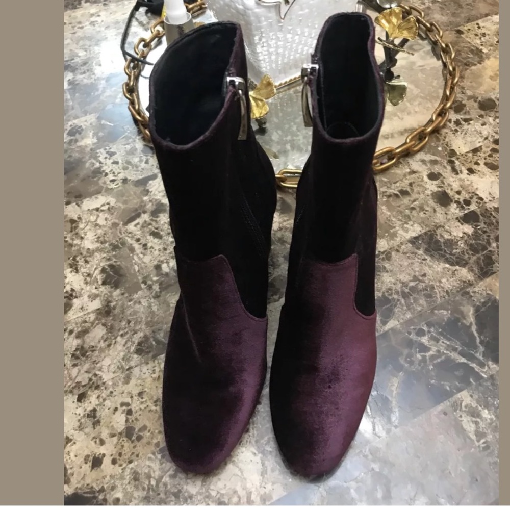 Donna Karan New York Alley Bootie CORDOVAN VELVET - Picture 5 of 8